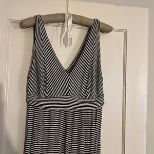 Max studio striped maxi dress